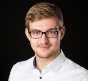 Profile picture for user Florian Kanus