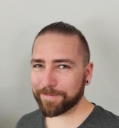 Profile picture for user Florian Schiefer