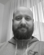 Profile picture for user Steffen Strobel
